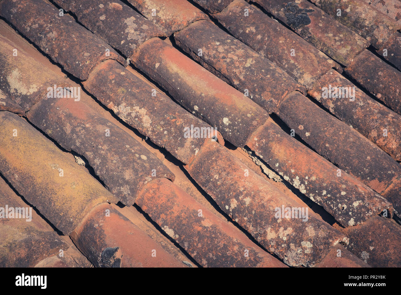 Antiche tegole closeup - vintgae coperture in ceramica , Foto Stock