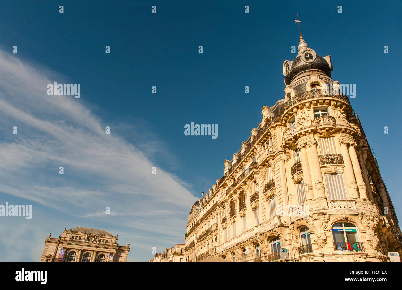 Dettaglio di un edificio BelleÉpoque presso la Place de la Comédie, Francia Foto Stock