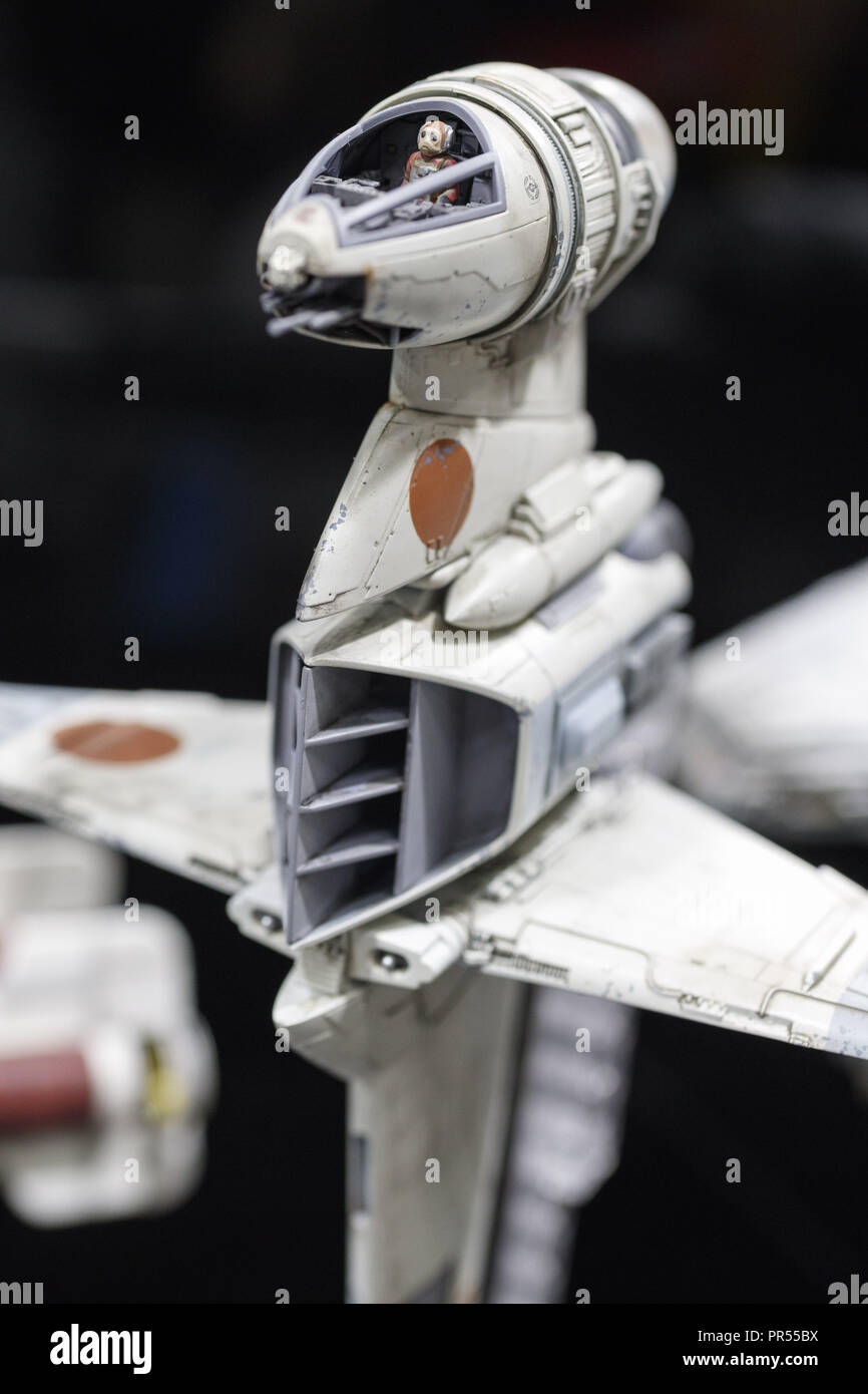 Tokyo, Giappone. 29Sep, 2018. Un Bandai Star Wars in plastica kit modello ''b-Wing Starfighter'' sul display durante la 58ma tutto il Giappone e modello Hobby Show in Tokyo Big Sight. La mostra annuale introduce hobby merci quali modelli in plastica, action figure, fuchi e soffice come l'aria cannoni da settembre 28-30. Credito: Rodrigo Reyes Marin/ZUMA filo/Alamy Live News Foto Stock