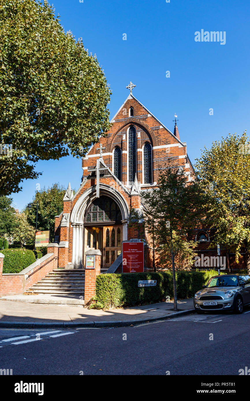 St. Andrew's C di E CHIESA IN Whitehall Park, London N19, Regno Unito Foto Stock