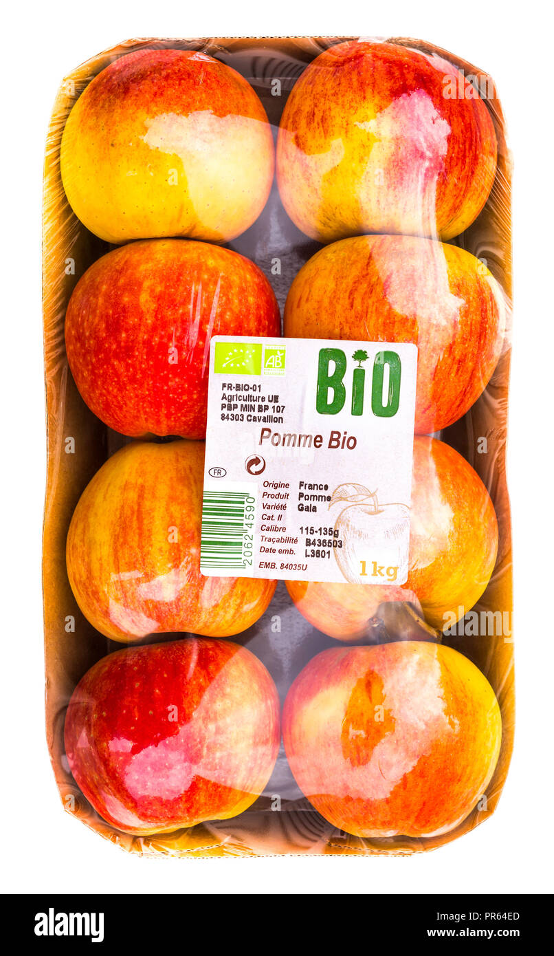 Organico "Bio" le mele in vendita in avvolti in una pellicola termocontrattile vassoio - Francia. Foto Stock
