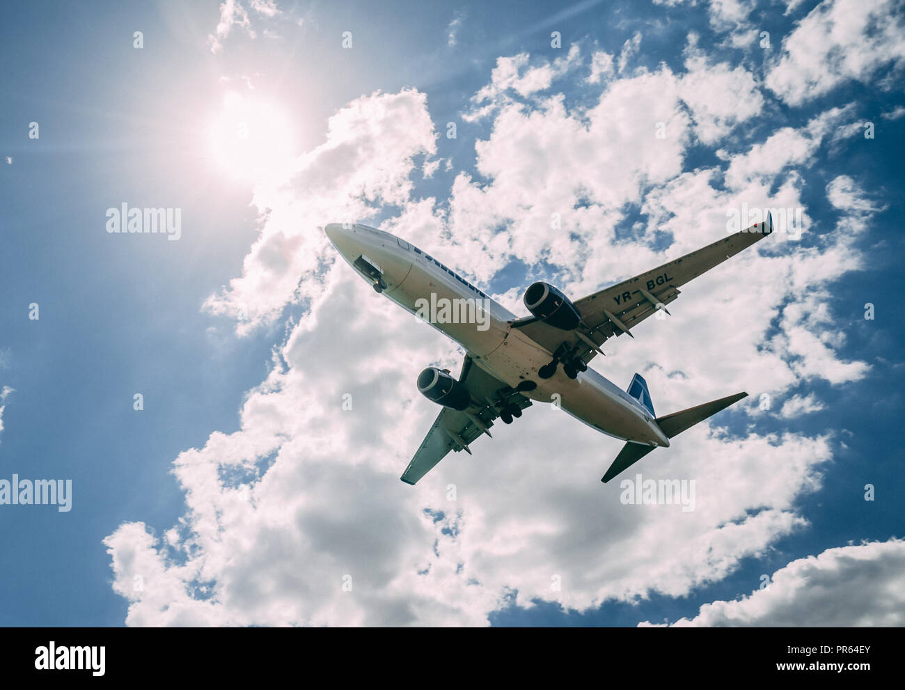 Atterraggio aereo, vista dal basso Foto Stock