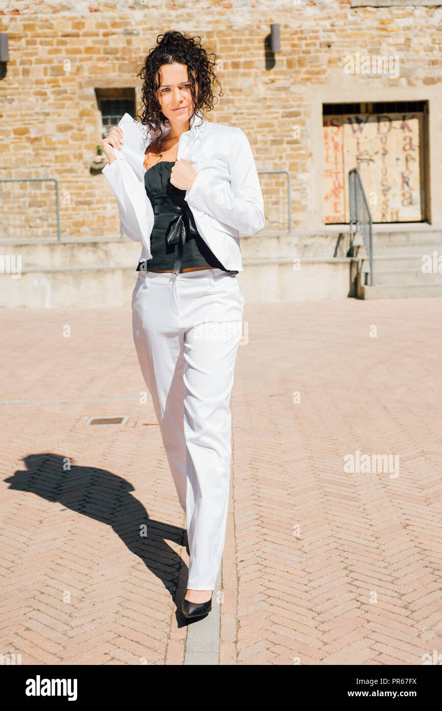 Tailleur eleganti deals estivi