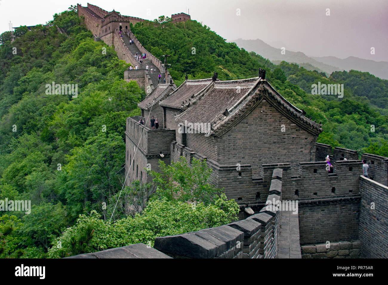 Della sezione Mutianyu della Grande Muraglia, sito patrimonio mondiale dell'UNESCO, Mutianyu, Cina Foto Stock