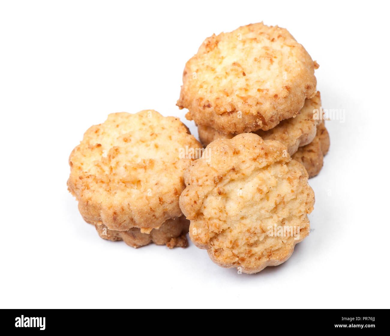 Gruppo di gustosi biscotti di cocco isolati su sfondo bianco Foto Stock