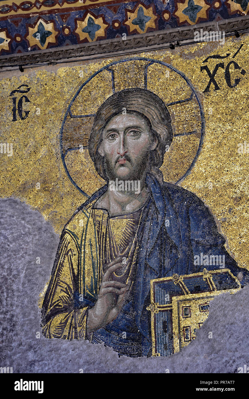 La figura di Cristo, dettaglio dal mosaico Deësis nel sud gallery, Haghia Sophia, Istanbul, Turchia. Foto Stock