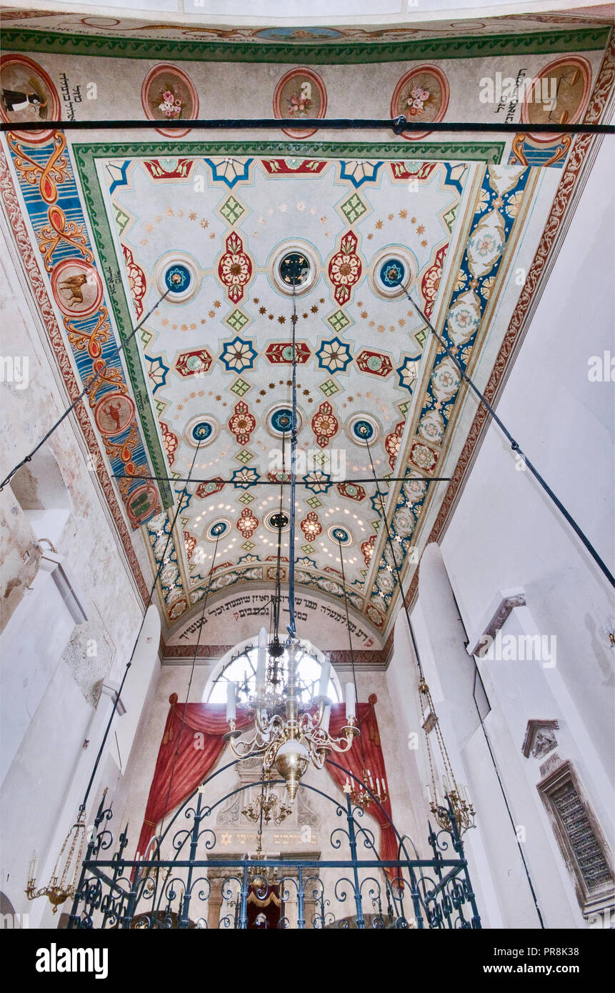 Soffitto in Sinagoga Remuh, quartiere ebraico di Kazimierz district, Cracovia in Polonia Foto Stock