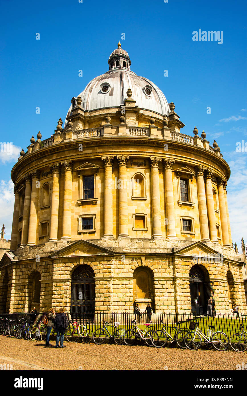 La Radcliffe camera Circular English Palladian è la principale biblioteca di ricerca dell'Università di Oxford, Oxford, Inghilterra. Foto Stock