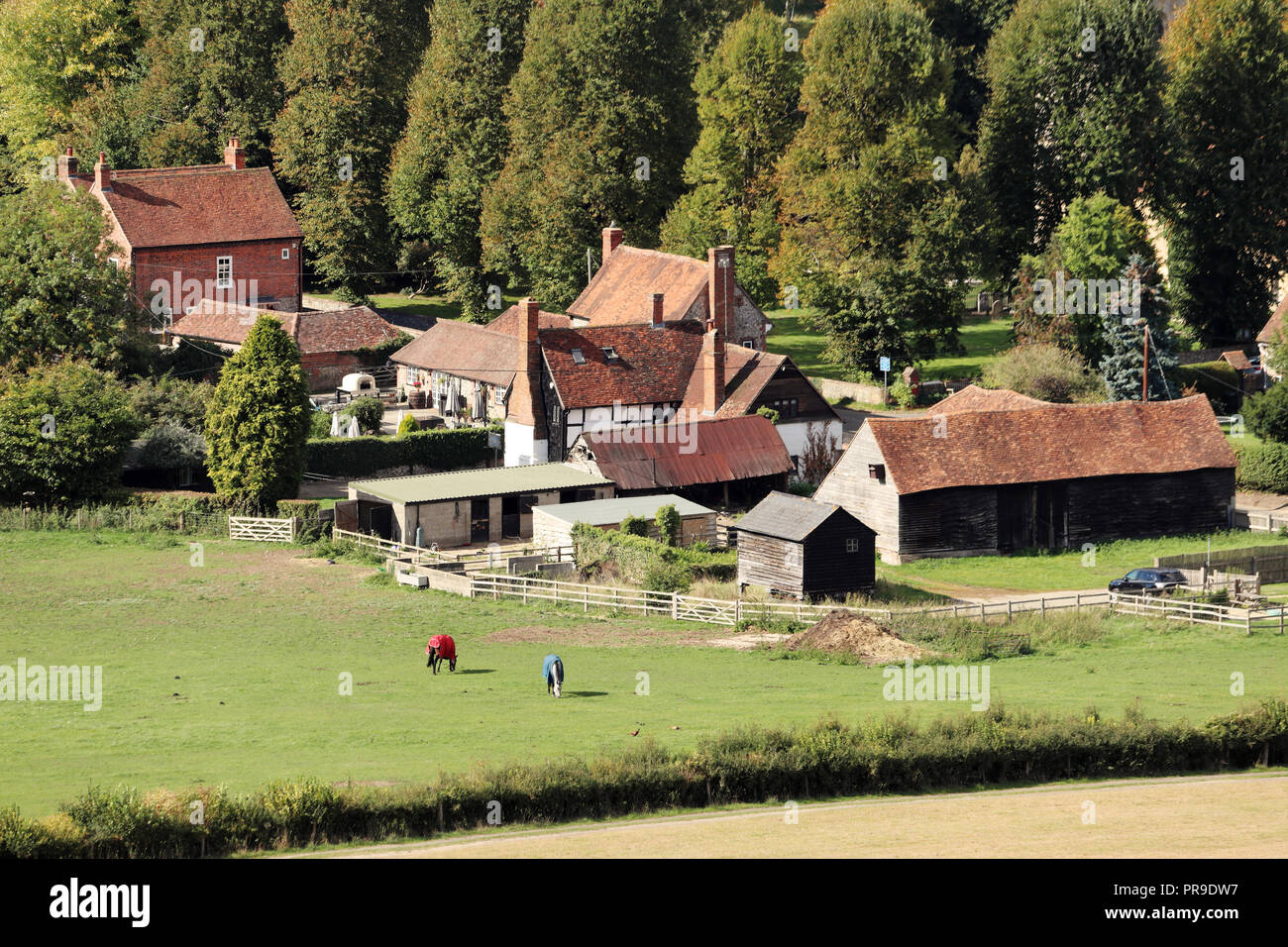 Paesaggio inglese che si affaccia sul borgo di Fingest nella Chiltern Hills Foto Stock
