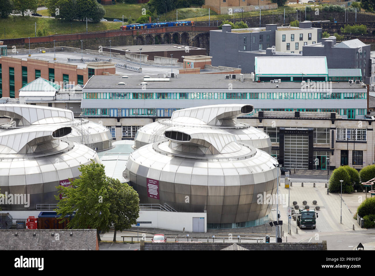 In Sheffield South Yorkshire, Hallam University degli studenti mozzi Unione edifici iconici city center campus da architettura asse Foto Stock