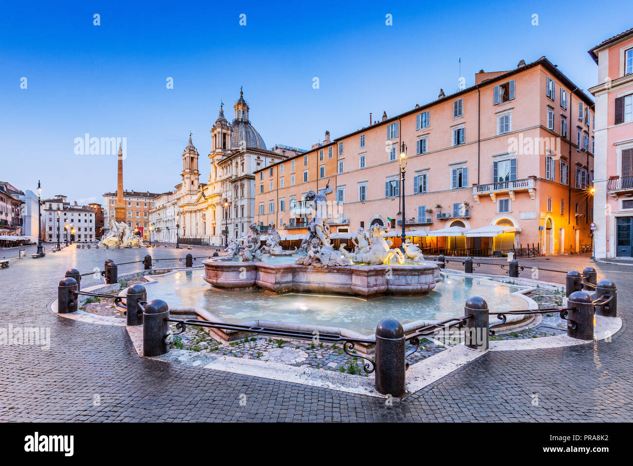 Roma, Italia. La Fontana del Moro (la Fontana del Moro) all'estremità meridionale della piazza Navona. Foto Stock