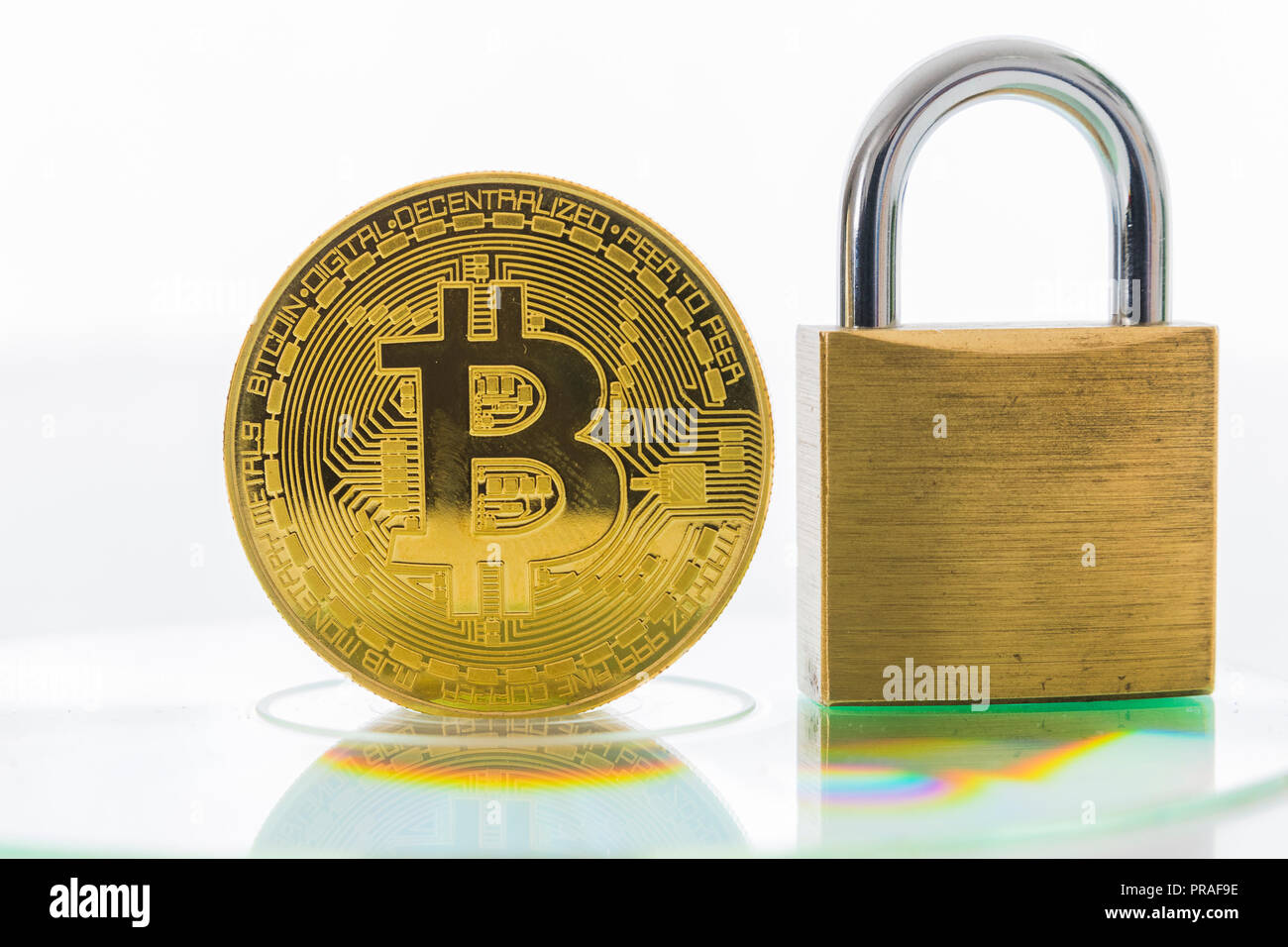 Un Bitcoin Cryptocurrency Bit digitale medaglia BTC valuta la tecnologia Internet Business concetto. Foto Stock