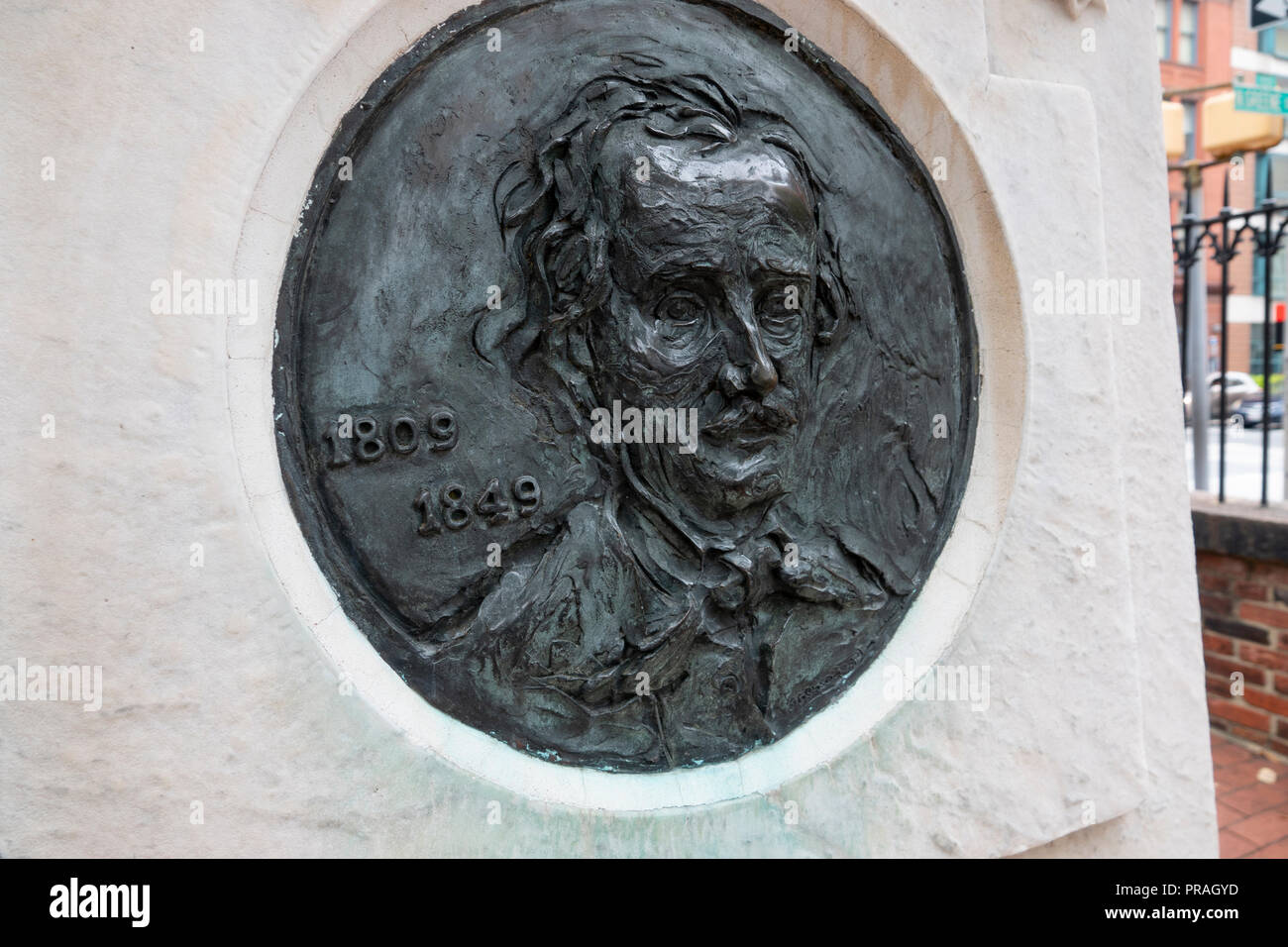 Stati Uniti Maryland Baltimore MD Grave e luogo di sepoltura del poeta autore Edgar Allan Poe Foto Stock
