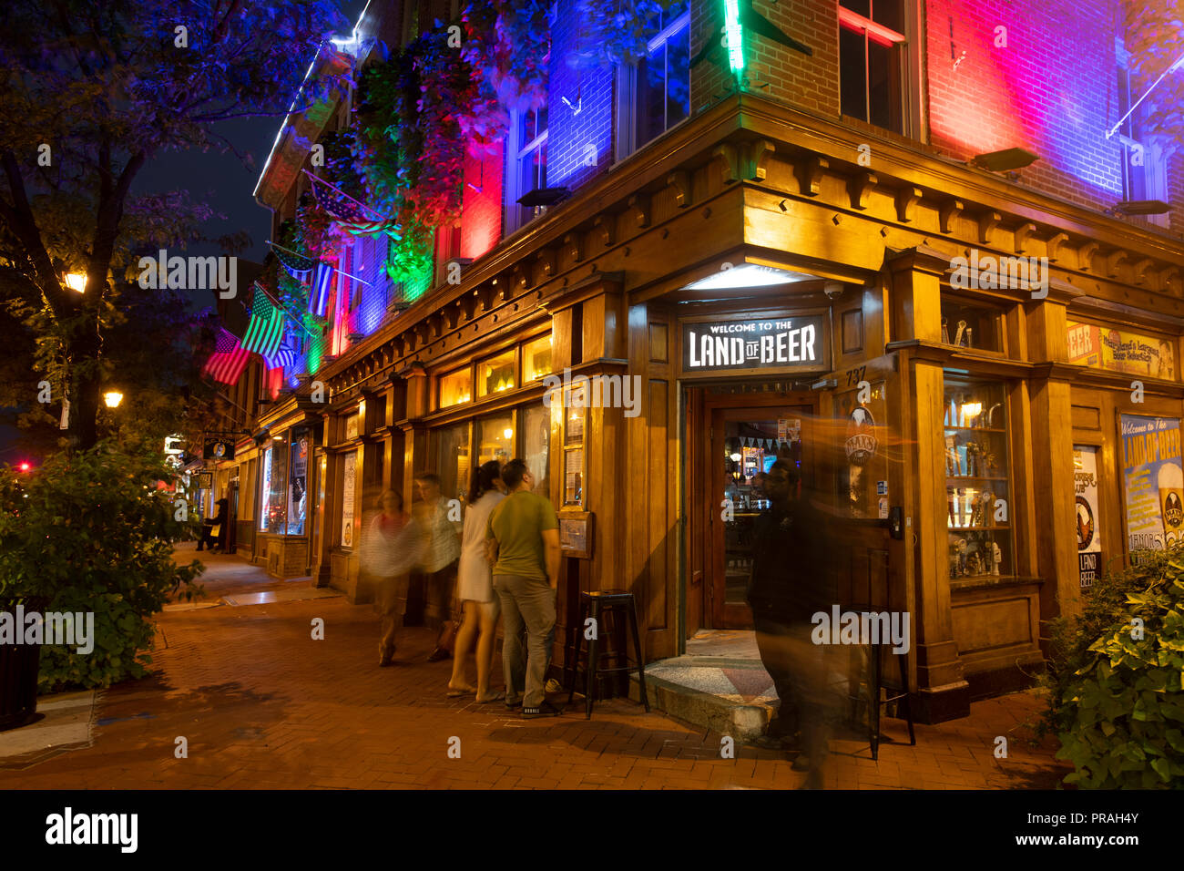 Stati Uniti Maryland Baltimore Fells Point Maxs su Broadway Terra di birra bar tavern pub vita notturna Foto Stock