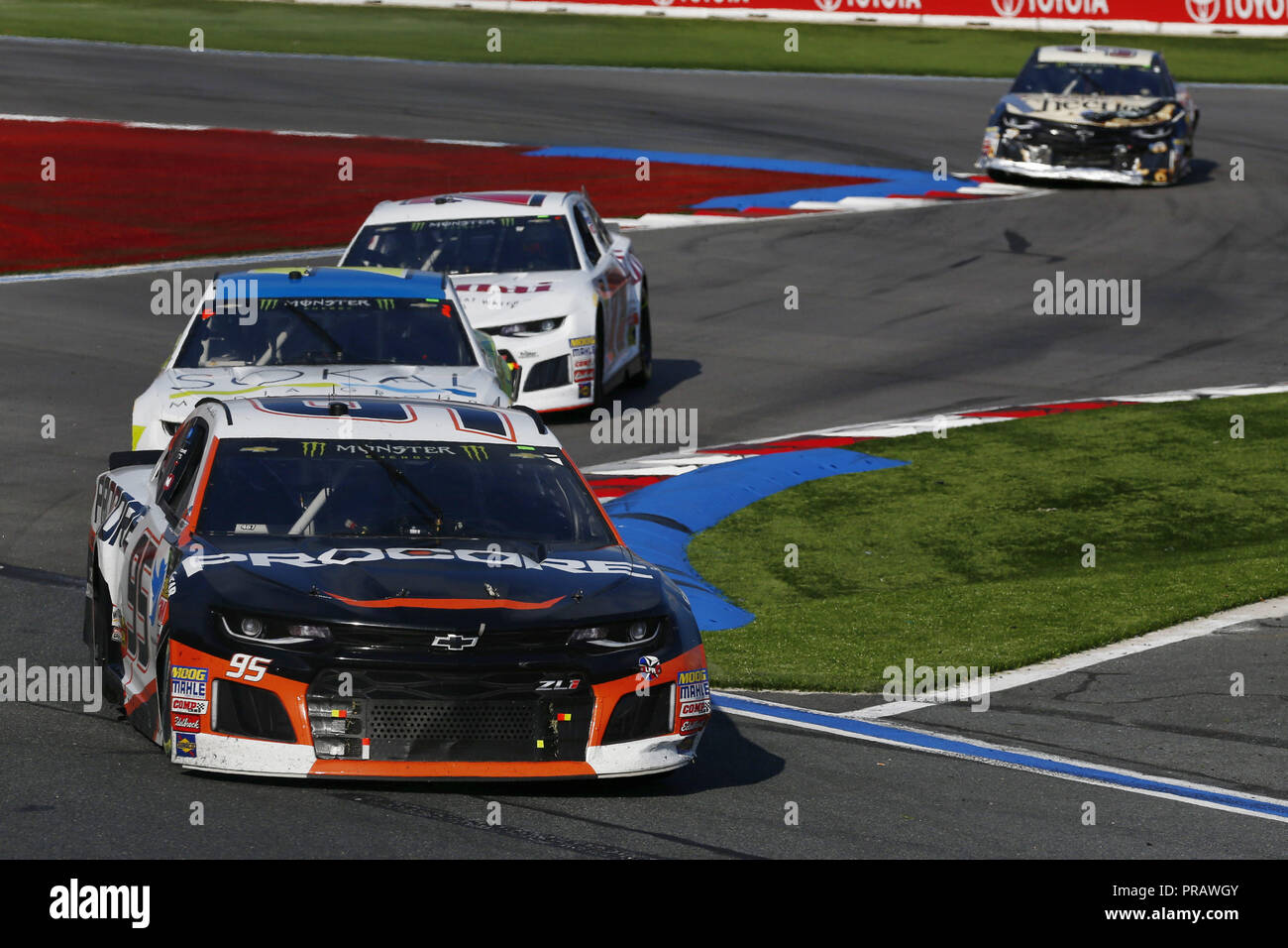 Concord, North Carolina, Stati Uniti d'America. Il 30 settembre, 2018. Regan Smith (95) gare durante la Bank of America ROVAL 400 a Charlotte Motor Speedway in concordia, North Carolina. Credito: Chris Owens Asp Inc/ASP/ZUMA filo/Alamy Live News Foto Stock