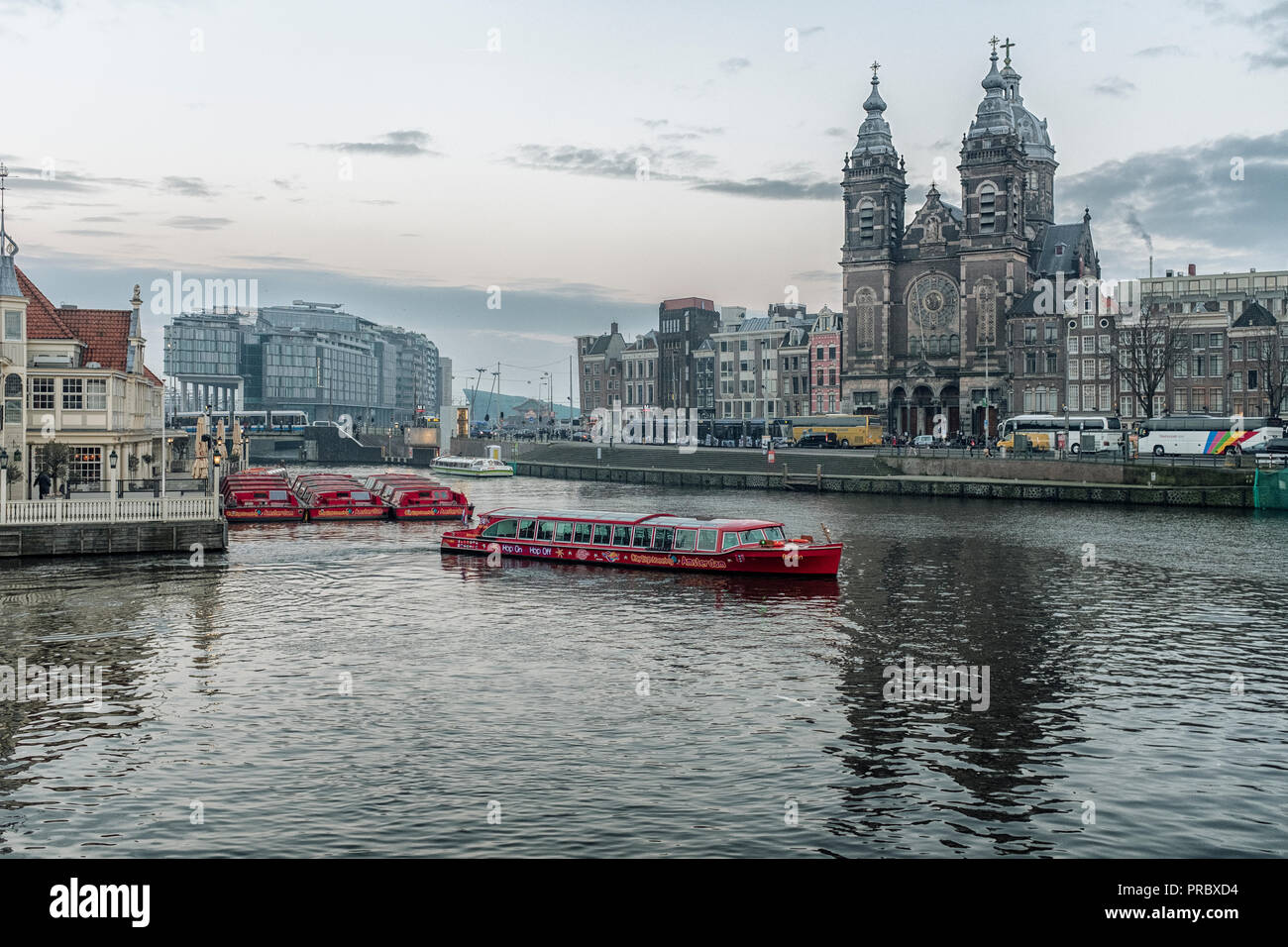 La stazione centrale di Amsterdam Foto Stock