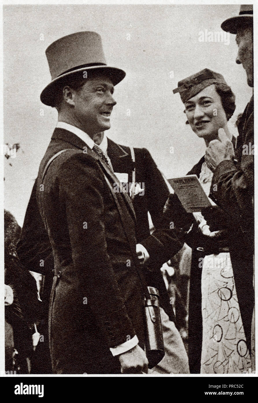Edward l'ottava con Wallis Simpson a Ascot gare nel giugno 1935. Più successivamente ha abdicato al trono dopo che cercano di sposare Wallis Simpson i divorziati American socialite Foto Stock