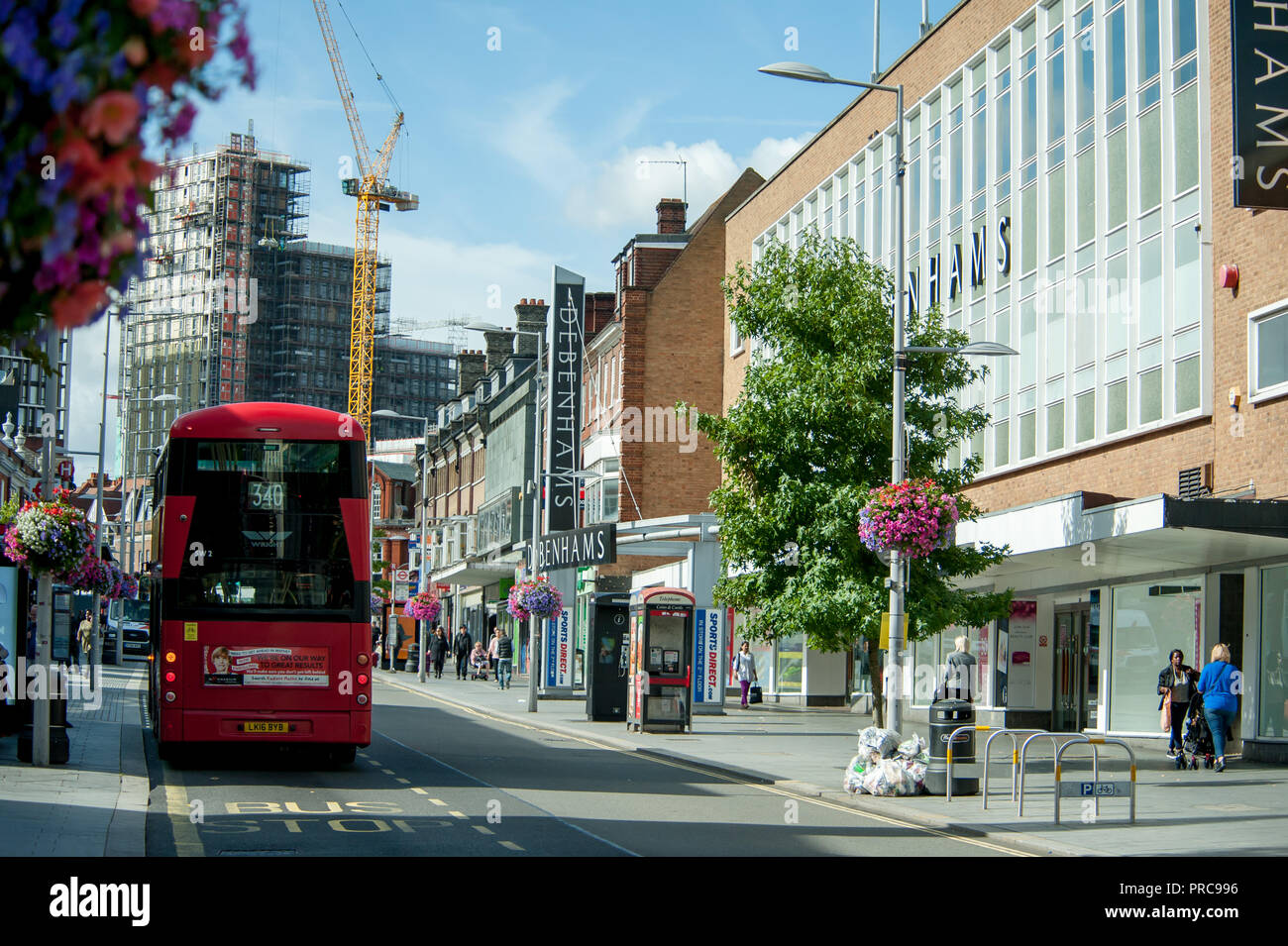 Nuovo costruito devolopment nel centro città di Harrow, London borough Foto Stock