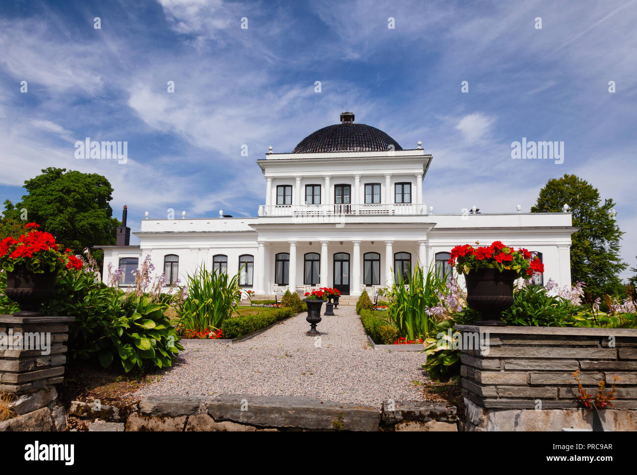 In stile impero Ulefos Manor House (Hovedgaard), una popolare attrazione turistica nella contea di Telemark, Norvegia Foto Stock