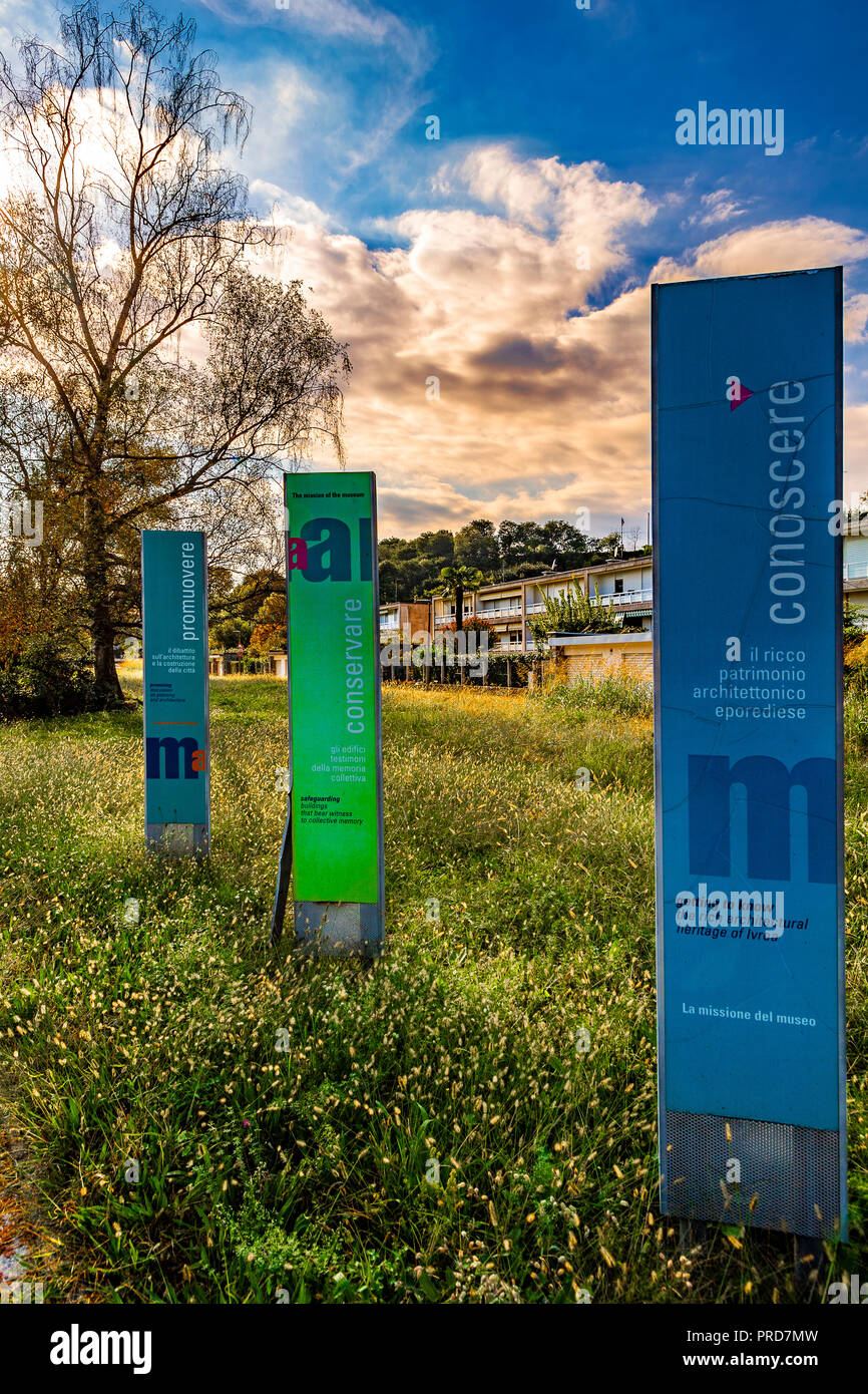 Italia Piemonte Canavese Ivrea museo aperto Olivetti case per famiglie Foto Stock