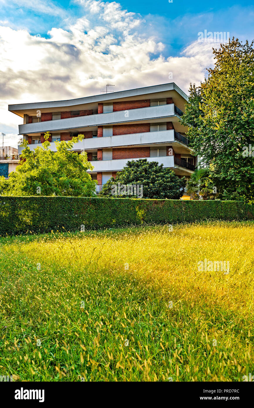 Italia Piemonte Canavese Ivrea museo aperto Olivetti case per famiglie Foto Stock