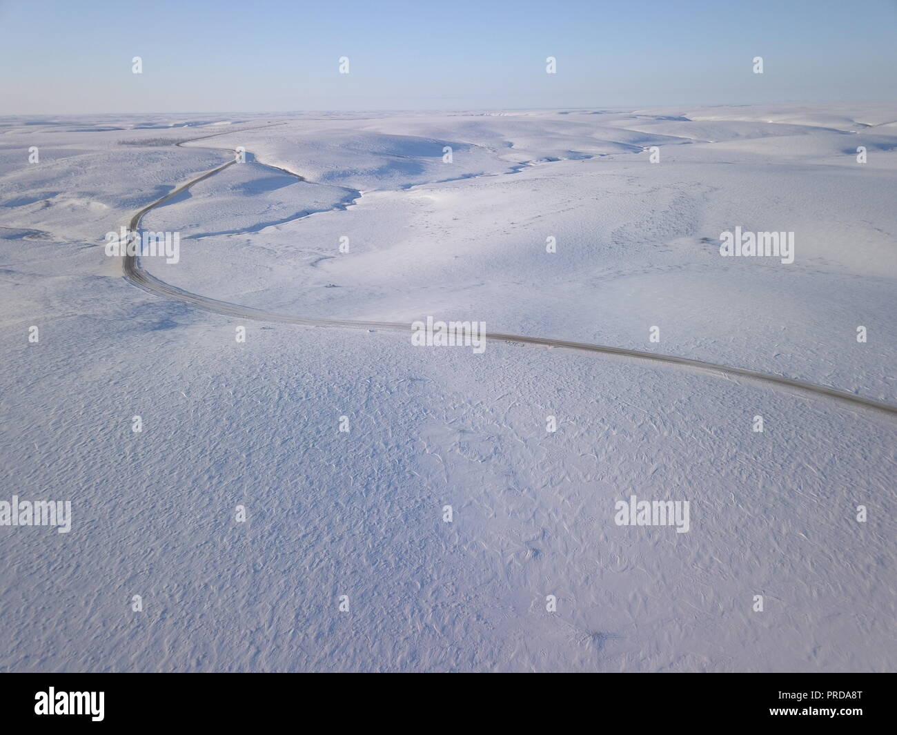 Tuktoyaktuk autostrada, NWT, Vista Aerea, Brian Martin RMSF Foto Stock