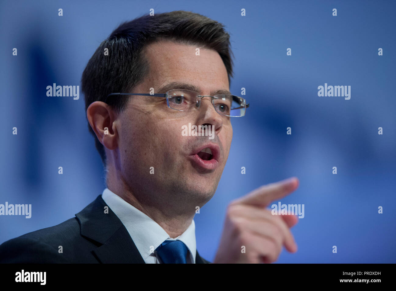 Birmingham, Regno Unito. 1 ottobre 2018. James Brokenshire, Segretario di Stato per l'alloggiamento, la Comunità e il governo locale e conservatore MP per la vecchia Bexley e Sidcup, parla al congresso del Partito Conservatore di Birmingham. © Russell Hart/Alamy Live News. Foto Stock