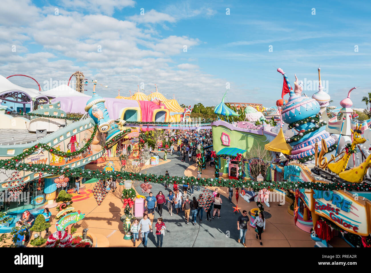 ORLANDO, FLORIDA, Stati Uniti d'America - Dicembre 2017: Antenna colorato vista del parco a tema Universal Studios Orlando Florida a tempo di Natale Foto Stock