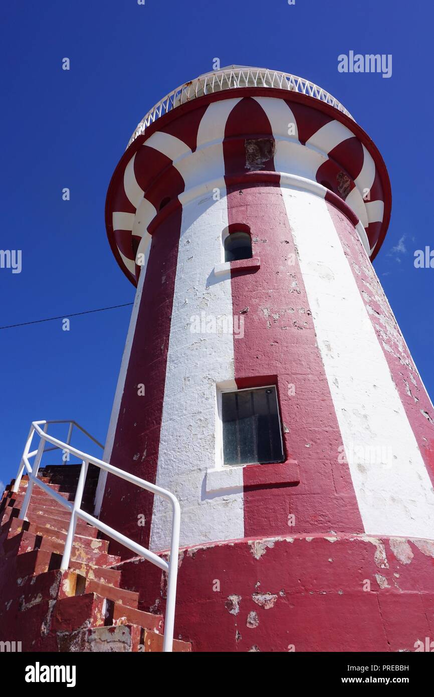A basso angolo di vista in primo piano di Hornby Lighthouse, Sydney, Australia Foto Stock