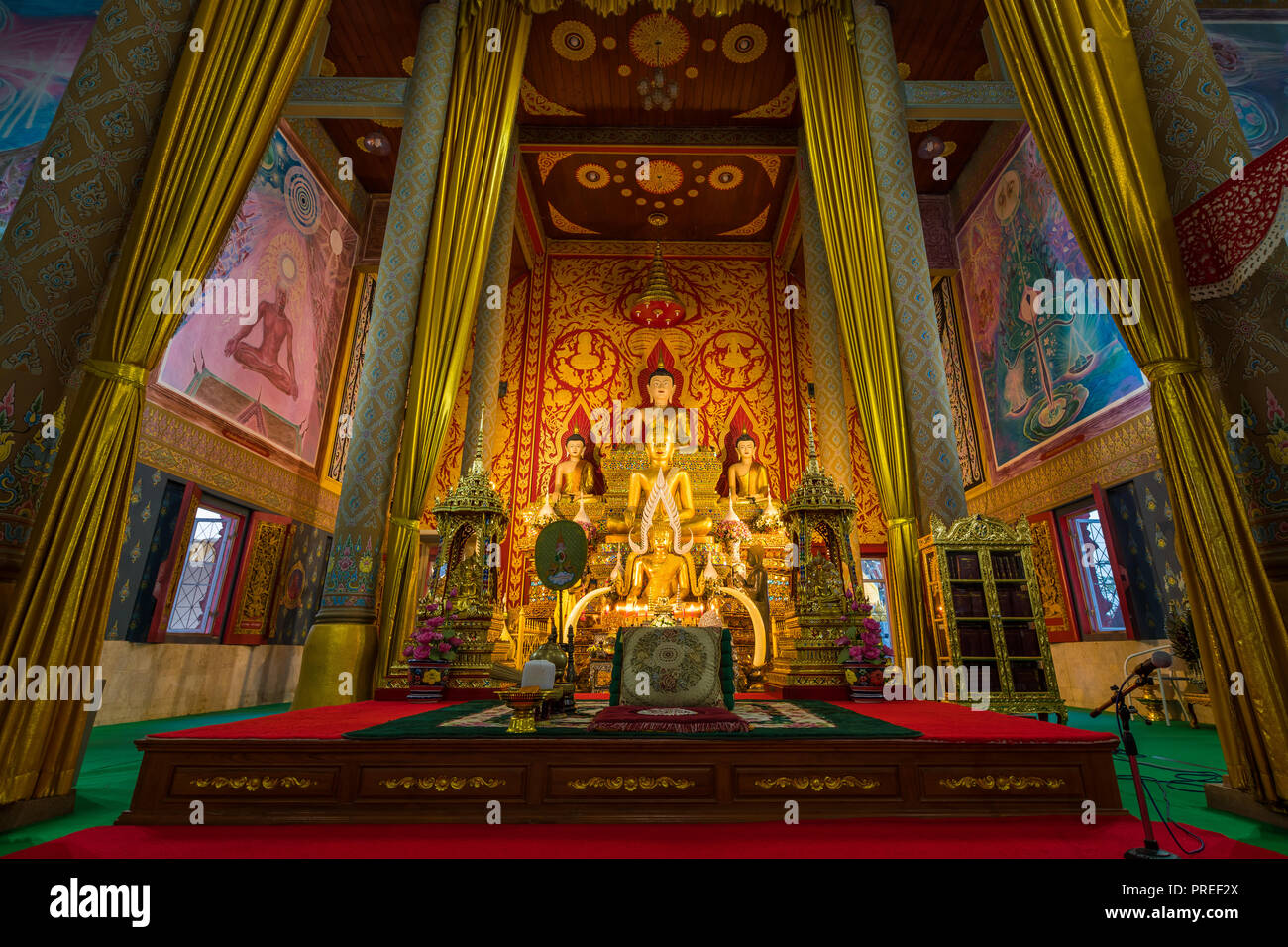 CHIANG MAI, Thailandia - Apr.3, 2018 : La vista interna del principale tempio di Wat Phra Thart Doisaket in Chiang Mai, Thailandia. Foto Stock