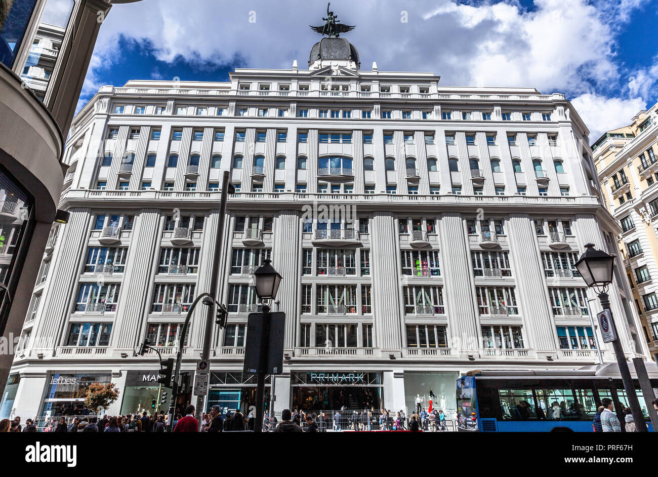 Edificio Gran Via 32 noto anche come Edificio Madrid-Parí, Gran Via, Madrid, Spagna. Foto Stock