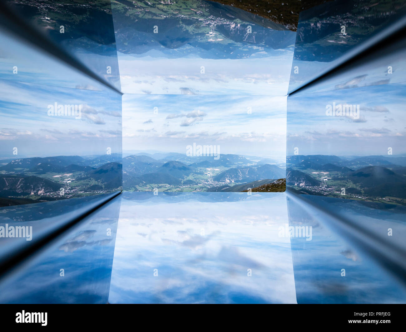 Finestra per le Alpi Foto Stock