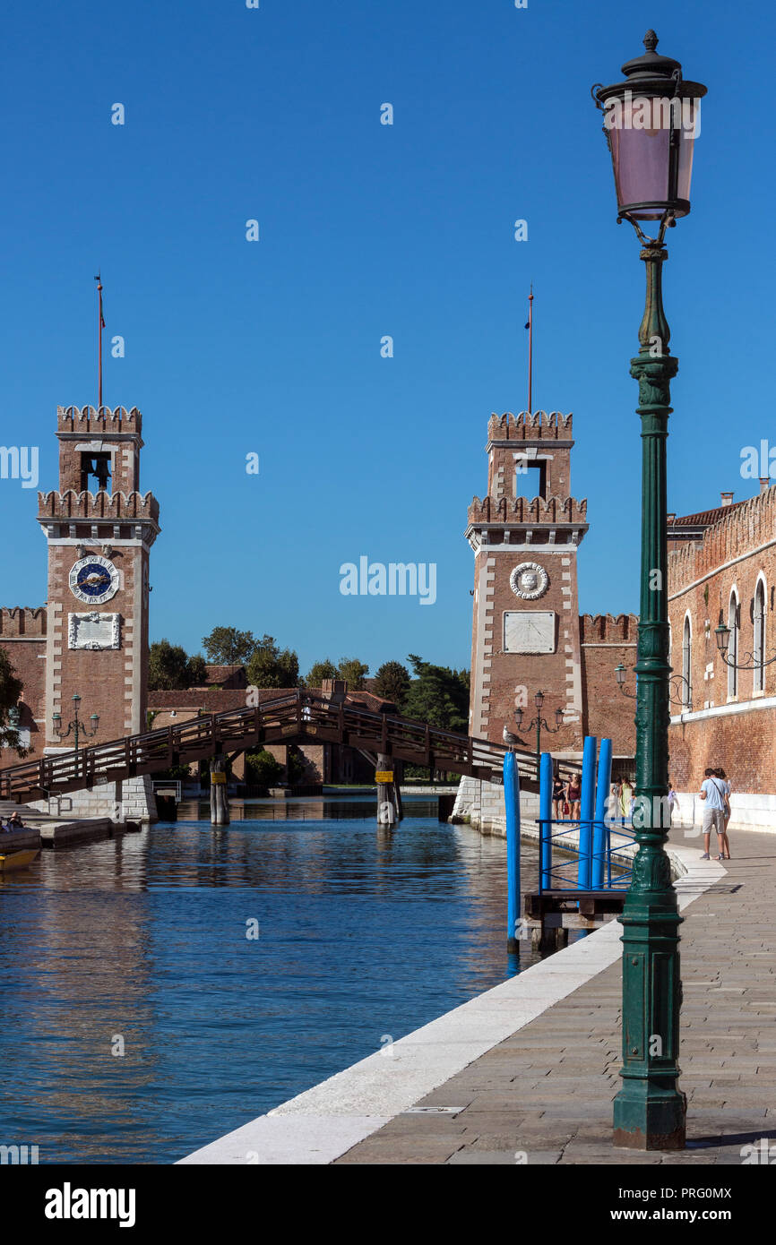 Ingresso al Arsenale veneziano, un complesso di ex cantieri e armory raggruppati nella città di Venezia in Italia settentrionale Foto Stock
