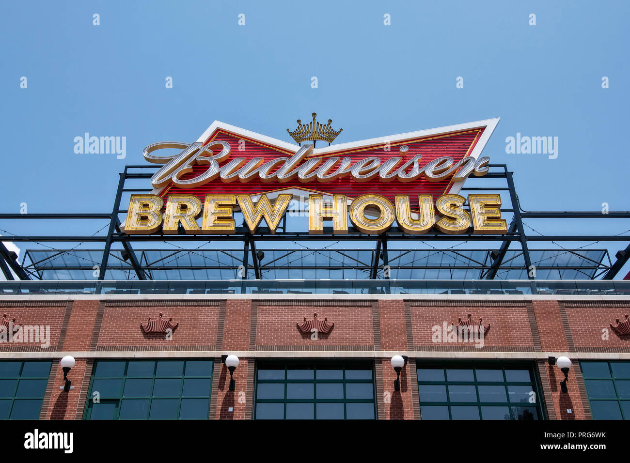 Budweiser Brew House in Busch Stadium, casa di St. Louis Cardinals, Saint Louis, Missouri, Stati Uniti d'America Foto Stock