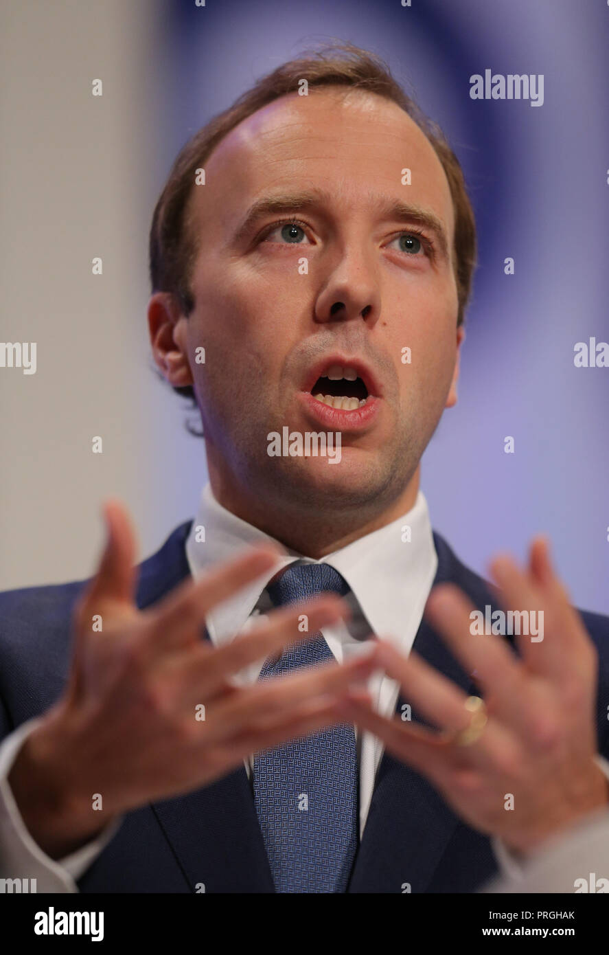 Birmingham, Regno Unito. 2 Ottobre, 2018. Matthew Hancock Mp il Segretario di Stato per la salute e la cura sociale congresso del Partito Conservatore 2018 CPI, Birmingham, Inghilterra 02 ottobre 2018 risolve il congresso del Partito Conservatore 2018 all'ICC, Birmingham, Inghilterra Credito: Allstar Picture Library/Alamy Live News Foto Stock