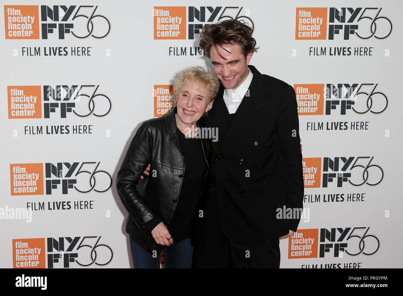 New York, Stati Uniti. 02oct, 2018. NEW YORK - Ott 2: Direttore Claire Denis (L) e l'attore Robert Pattinson frequentare il 'High Life' premiere a Alice Tully Hall il 2 ottobre, 2018 nella città di New York. Credito: la foto di accesso/Alamy Live News Foto Stock