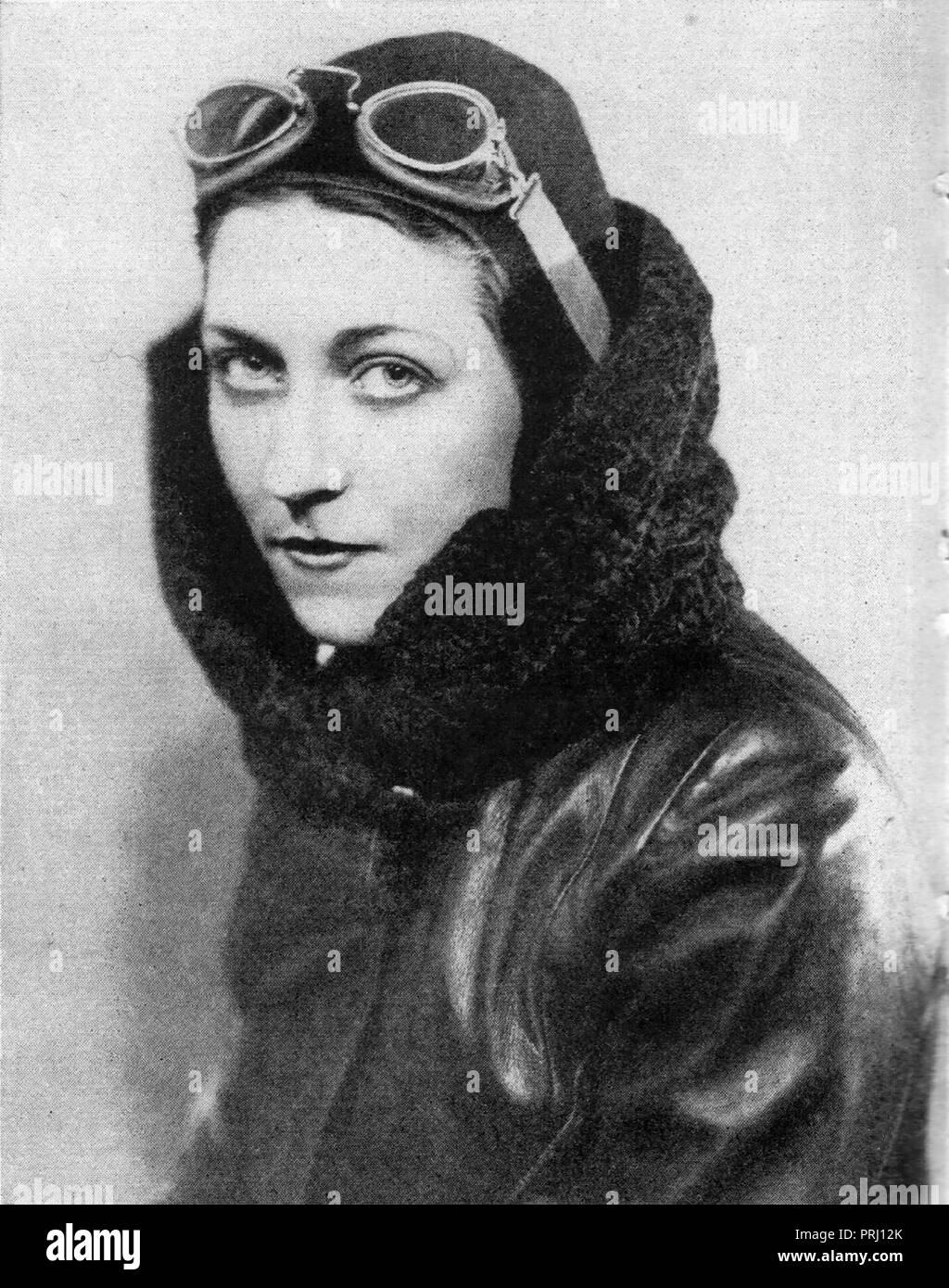 AMY JOHNSON (1903-1941) Pioneer aviatore inglese circa 1930. Foto Stock