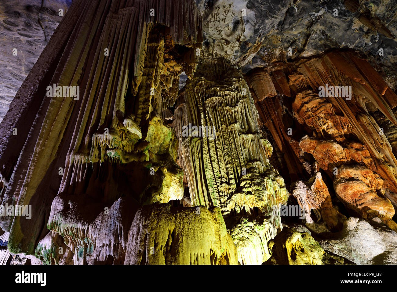 Grotte di stalattiti, grotte Cango, Oudtshoorn, Western Cape, Sud Africa Foto Stock