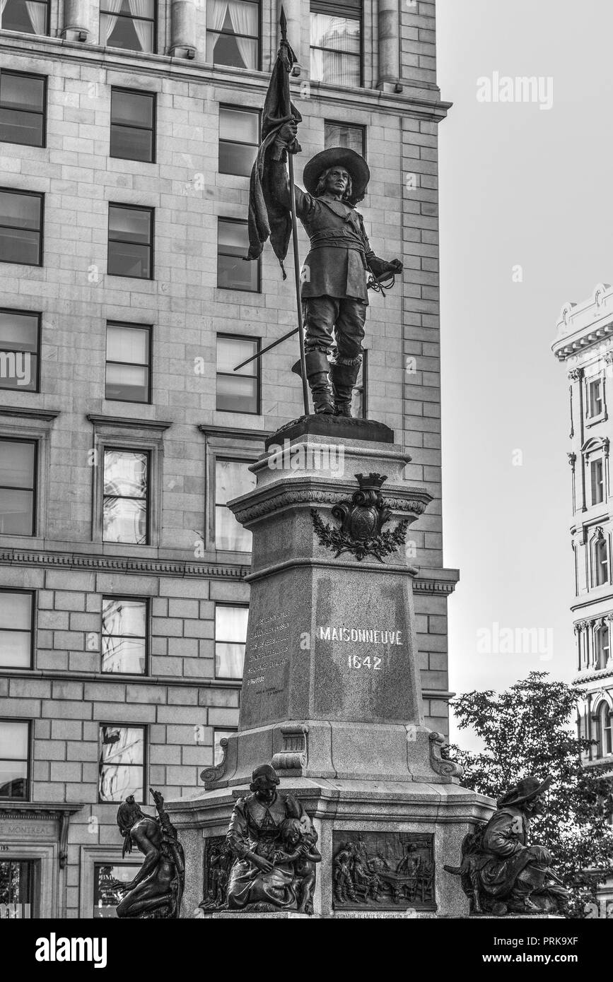 Famoso monumento Maisonneuve (eretta nel 1895) a Place d'Armes, Montreal, Canada. Il punto di riferimento un monumento eretto in memoria di Paul Chomedey de Mais Foto Stock