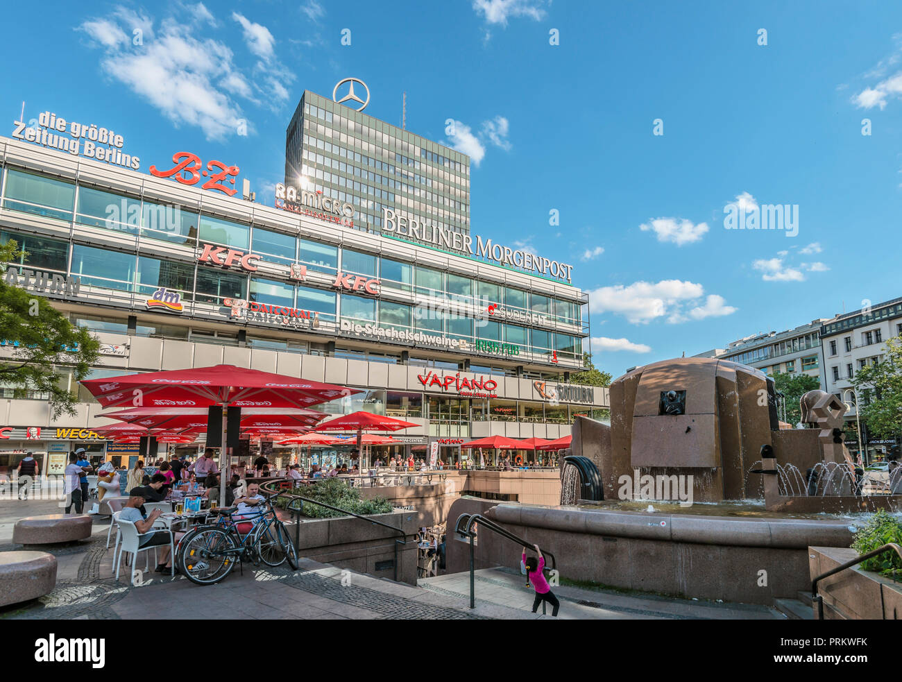 Europa-Centre a Breitscheidplatz, Charlottenburg, Berlino, Germania Foto Stock