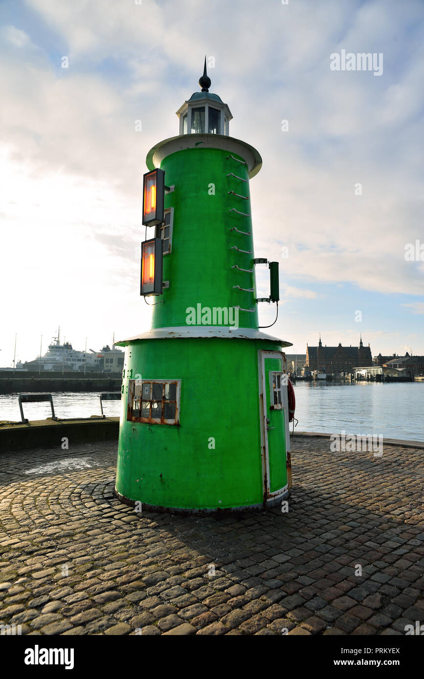 Faro sulla costa Foto Stock