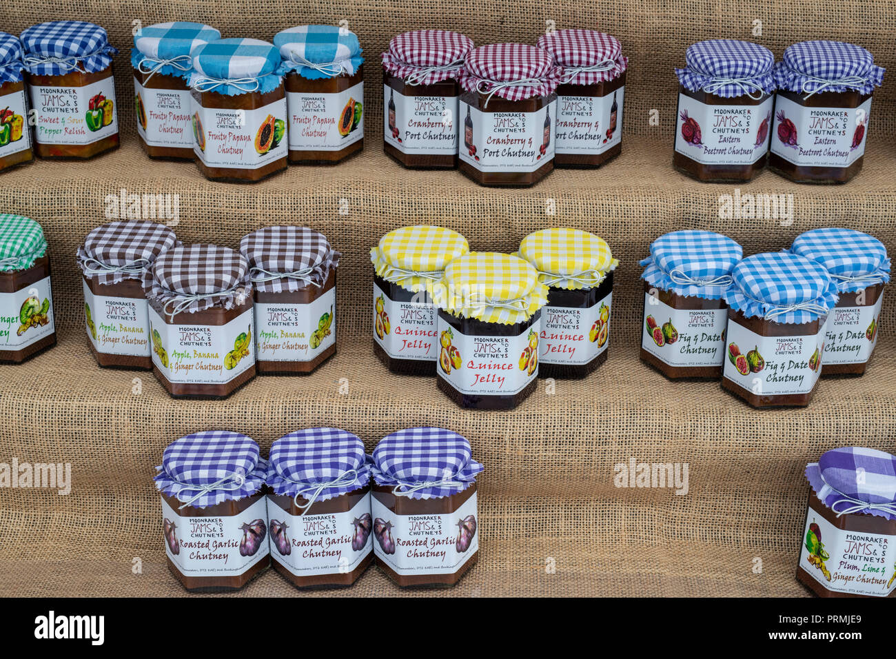 Moonraker conserva. Marmellata artigianale e chutney display stand a Thame food festival. Thame, Oxfordshire, Inghilterra Foto Stock