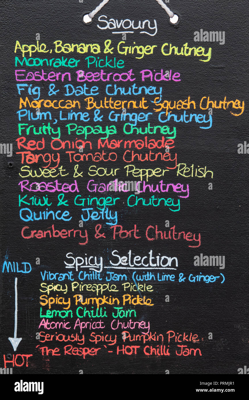 Moonraker conserva. Marmellata artigianale e chutney prodotto scheda display su un cavalletto a Thame food festival. Thame, Oxfordshire, Inghilterra Foto Stock
