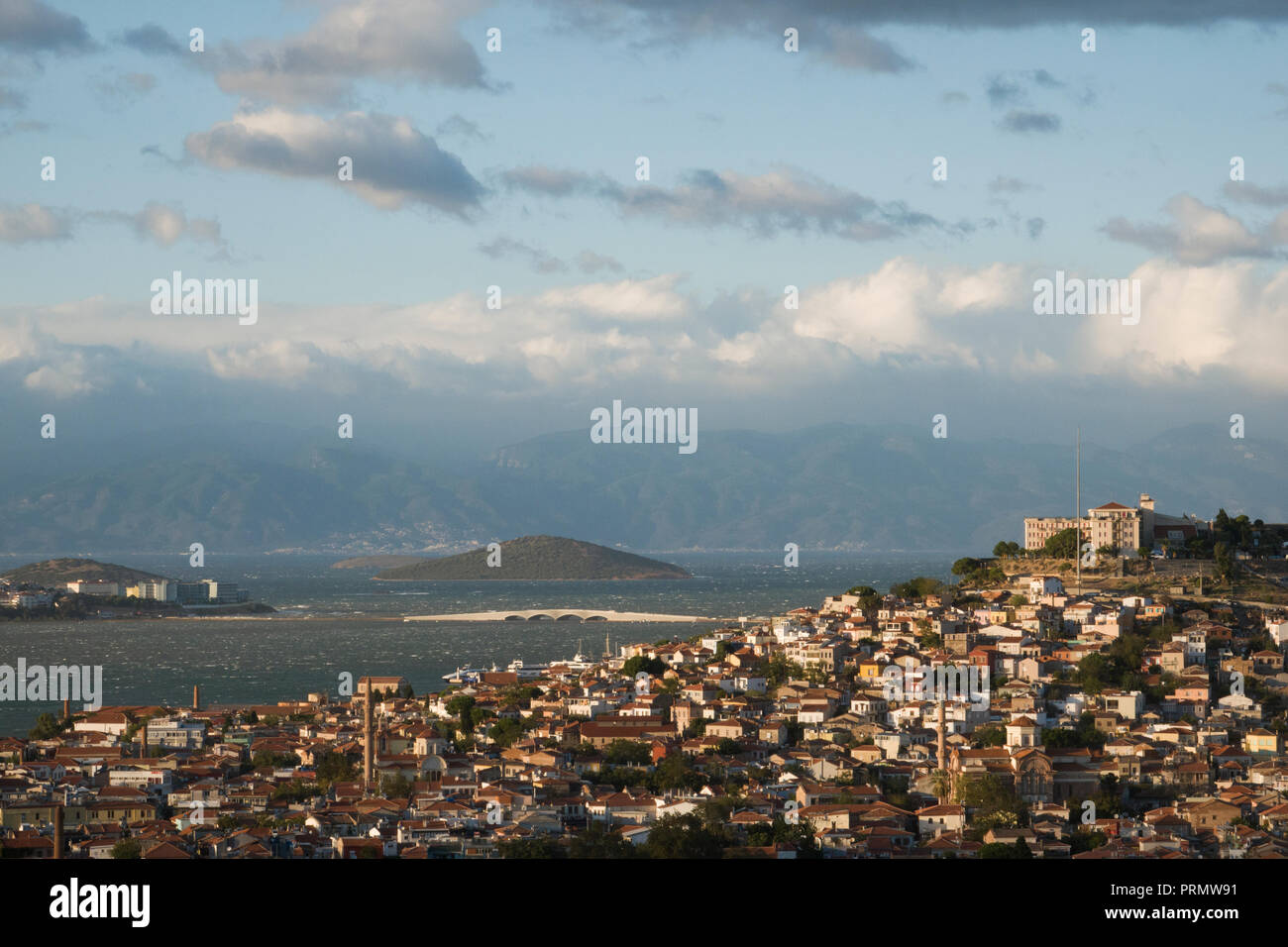 Città costiera di Ayvalik sulla costa del Mar Egeo, Turchia Foto Stock