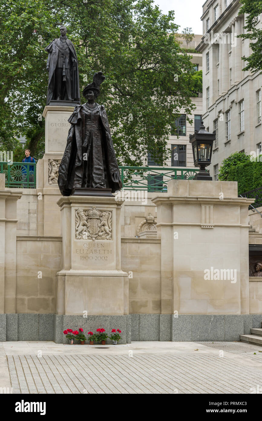 Londra, Inghilterra - Giugno 17, 2016: Re Giorgio VI e la Regina Elisabetta Memorial a Londra, Inghilterra, Gran Bretagna Foto Stock