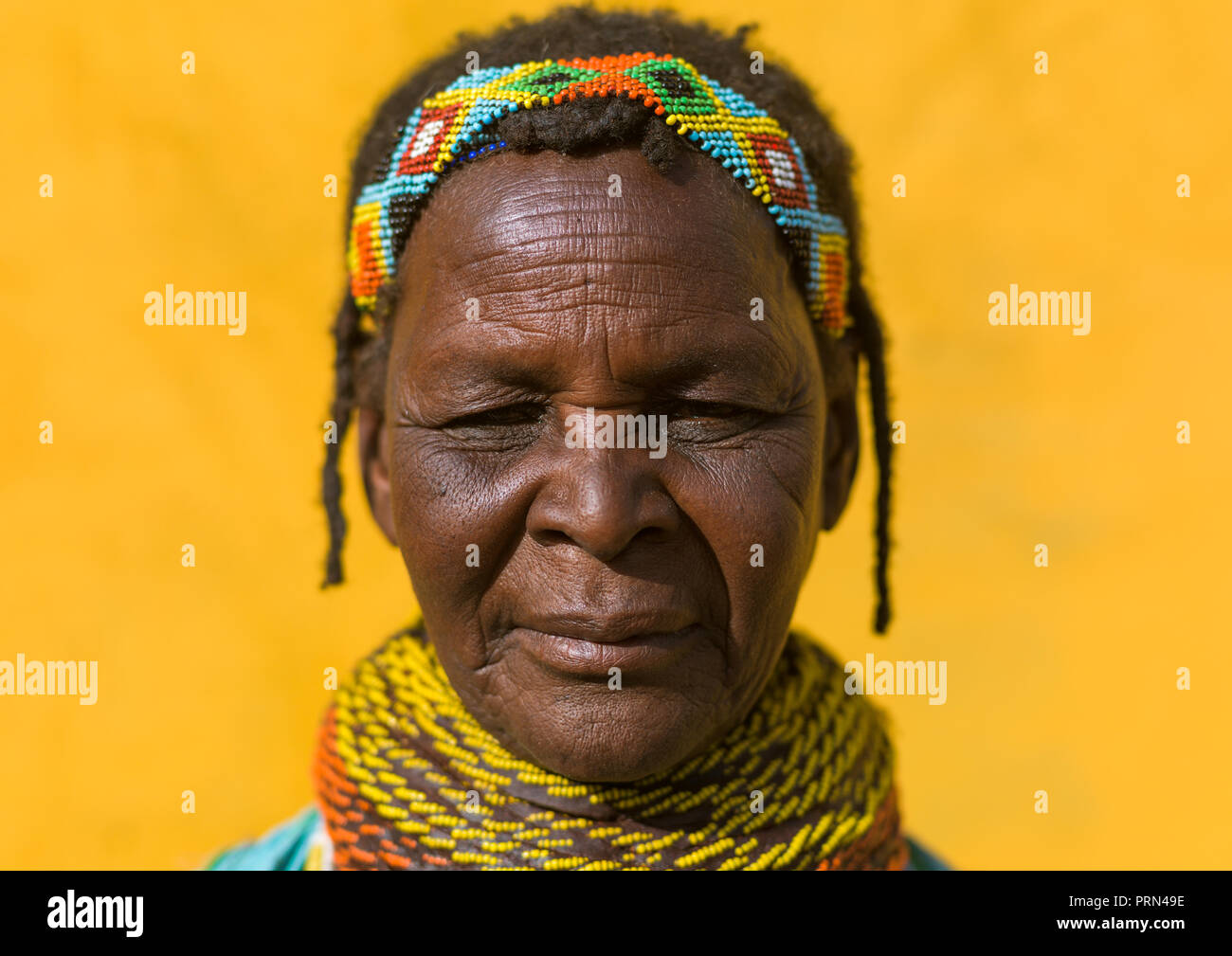 Tribù Mumuhuila ritratto di donna, Provincia di Huila, Chibia, Angola Foto Stock