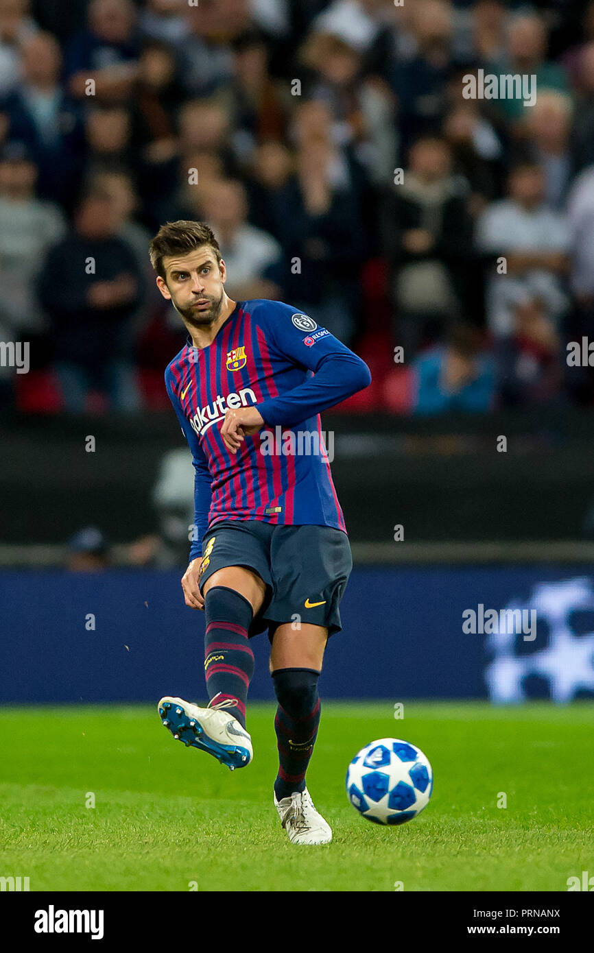 Londra, Regno Unito. 3 Ottobre, 2018. Gerard Pique di Barcellona durante la UEFA Champions League match tra Tottenham Hotspur e Barcellona allo Stadio di Wembley a Londra, Inghilterra il 3 ottobre 2018. 3° Ott, 2018. Credit: AFP7/ZUMA filo/Alamy Live News Credito: ZUMA Press, Inc./Alamy Live News Foto Stock