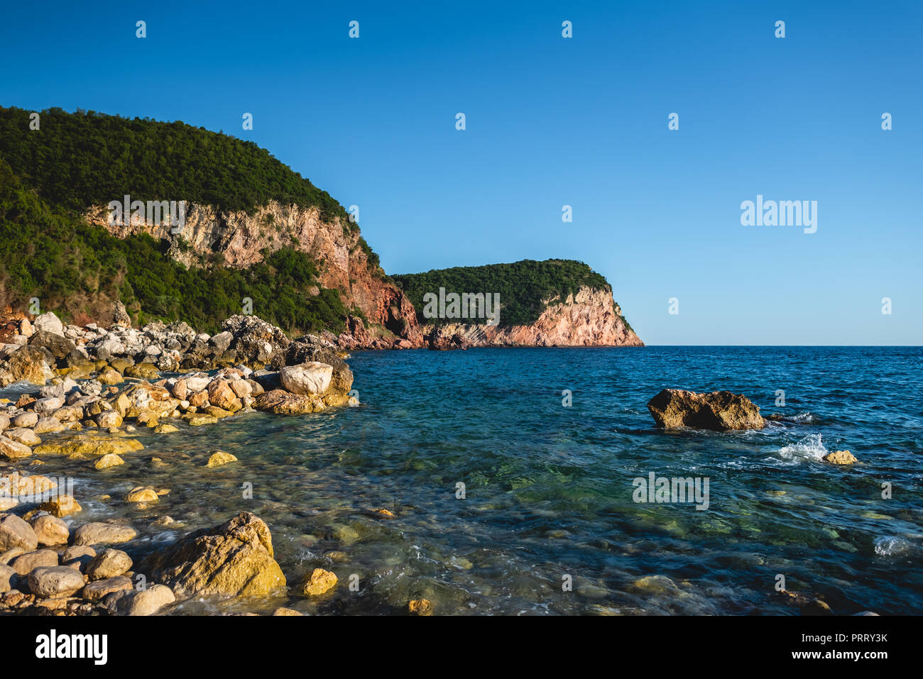 Costa del Mare Adriatico in Budva, Montenegro Foto Stock