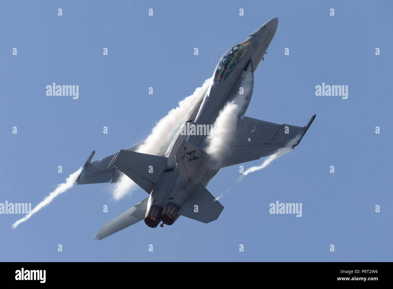 Royal Australian Air Force (RAAF) Boeing F/A-18F Super Hornet multirole fighter aircraft un44-203 basato a RAAF Amberley nel Queensland. Foto Stock
