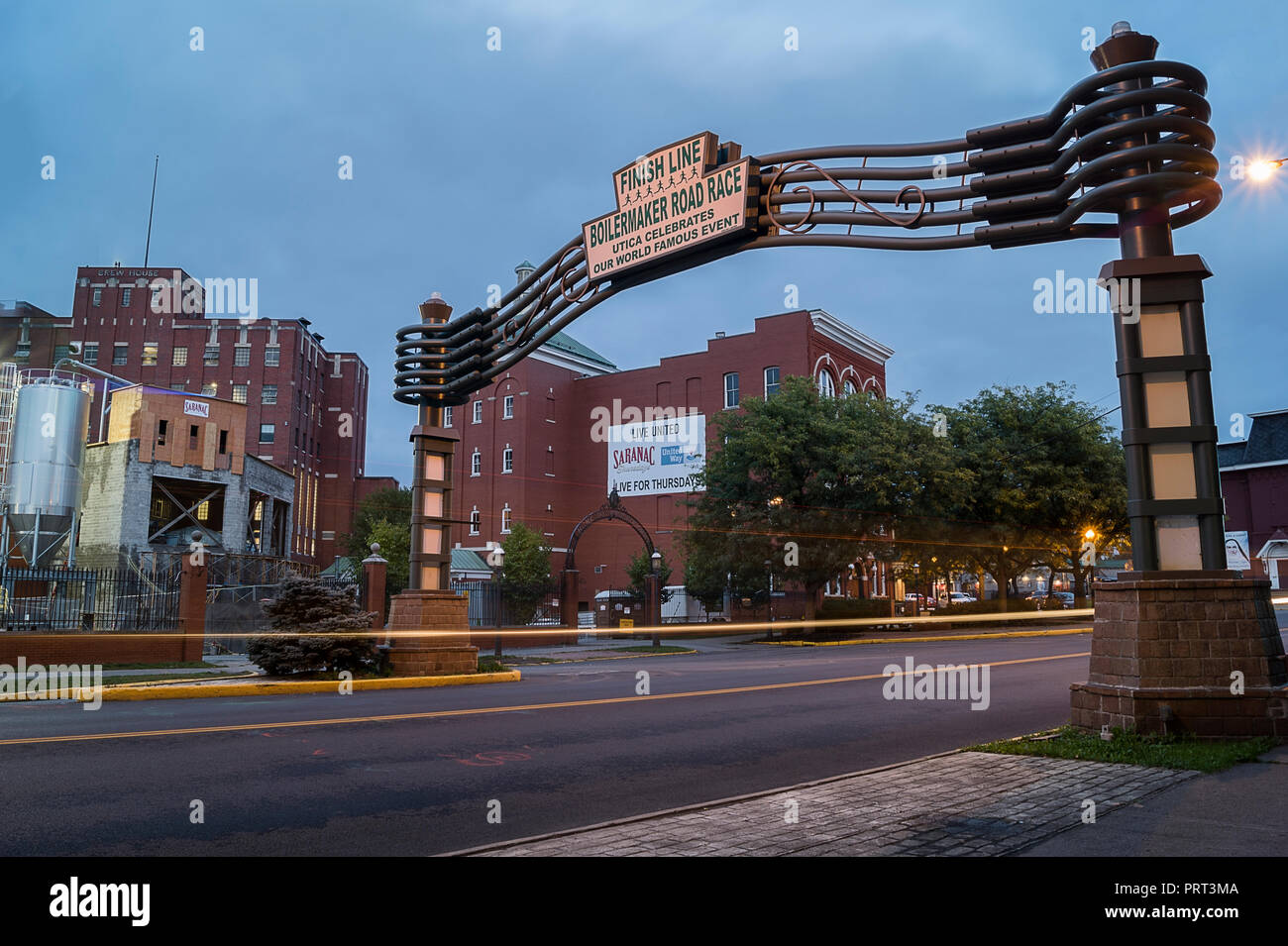 UTICA, NY, USA - Oct. 03, 2018: F.X. Matt Brewing Company è una società di proprietà di una famiglia la fabbrica di birra a Utica, New York. È il quarto più vecchio di proprietà di una famiglia brewery ho Foto Stock